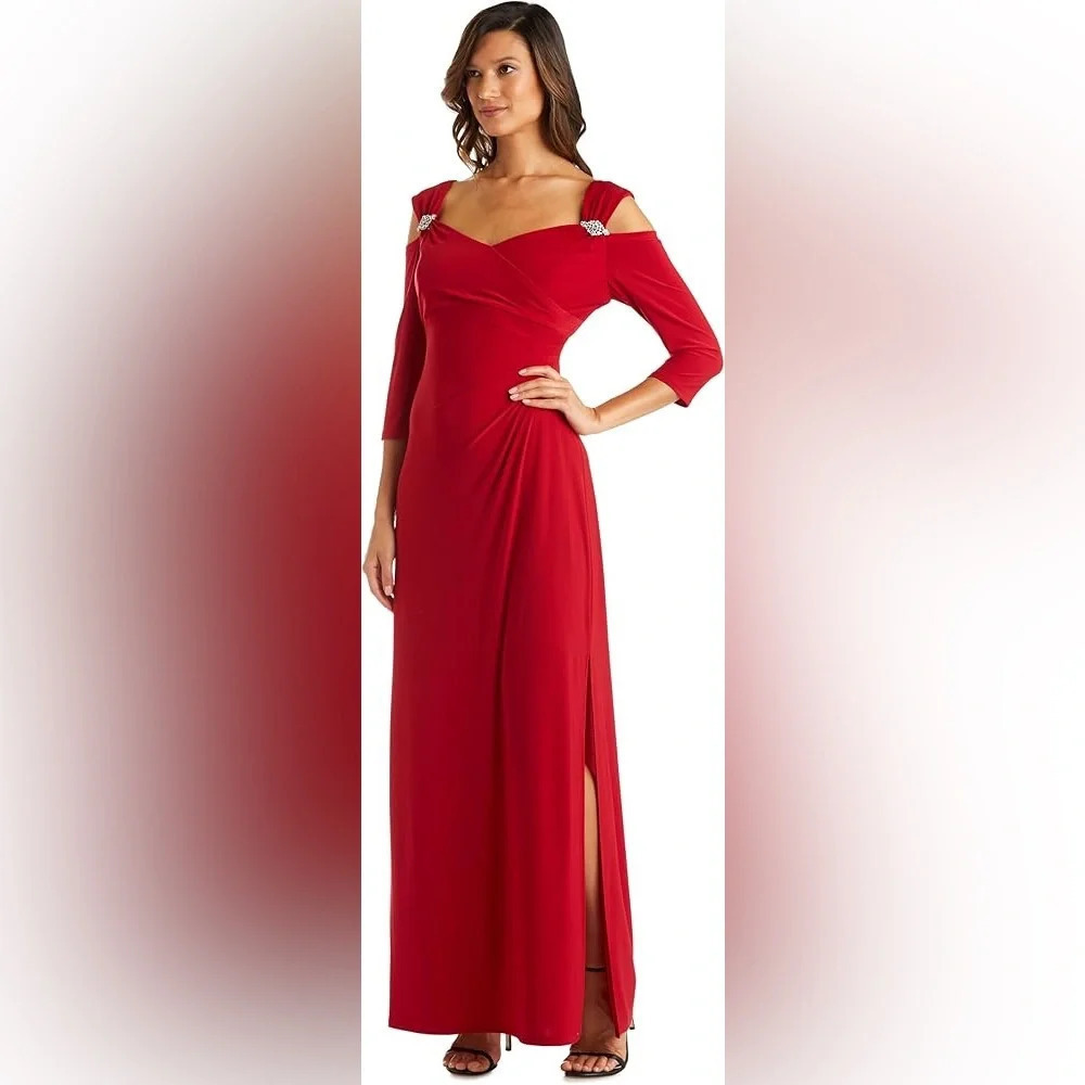 R&M Richards Floor Length Column Style Evening Gown in red Sz :6